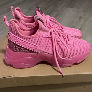 Steve Madden Maxima Hot Pink